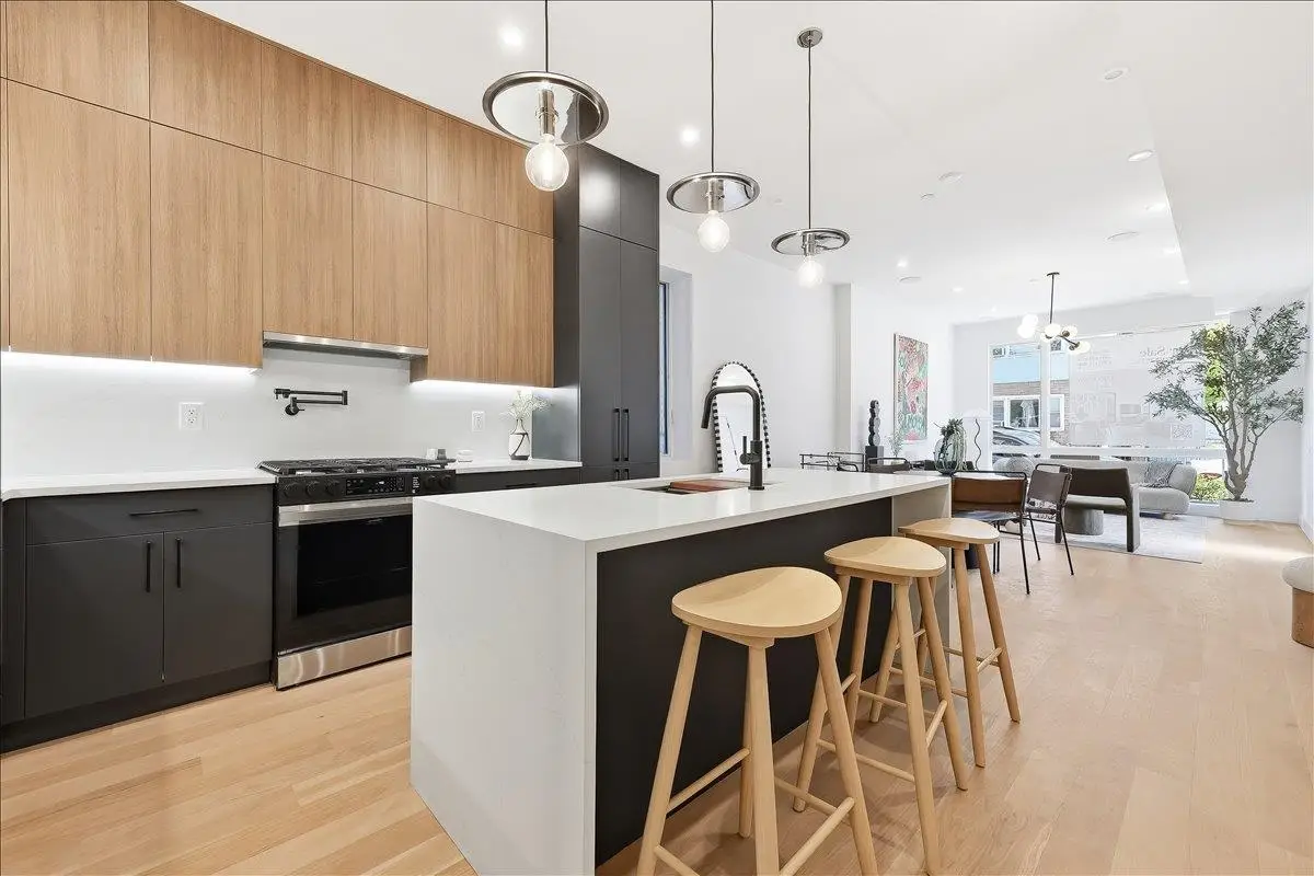 105 LAIDLAW AVE #1, Jersey City, NJ 07306 - #1