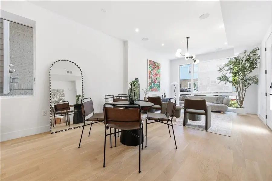105 LAIDLAW AVE #1, Jersey City, NJ 07306 - #2