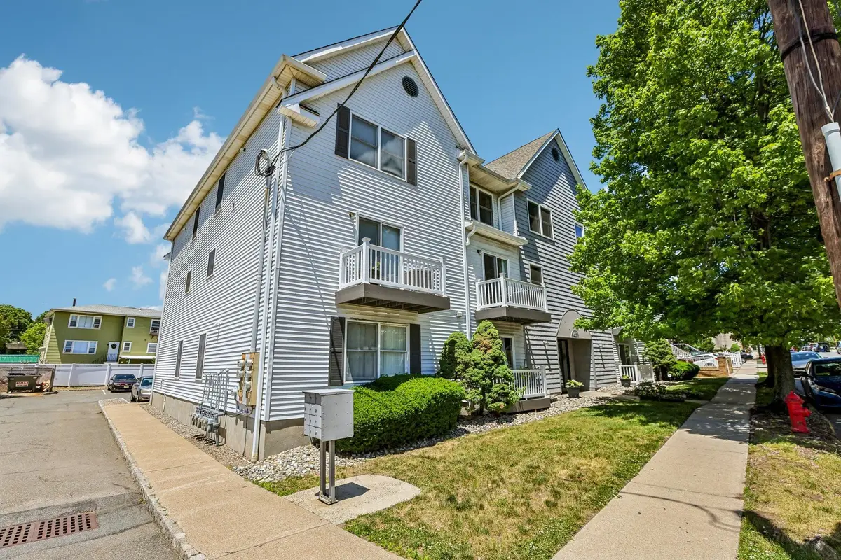 483 FOREST ST, Kearny, NJ 07032 - #1