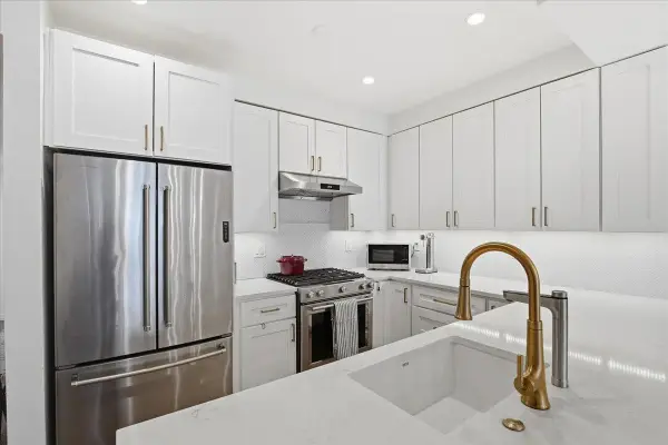 219 GRAND ST #4A, Hoboken, NJ 07030