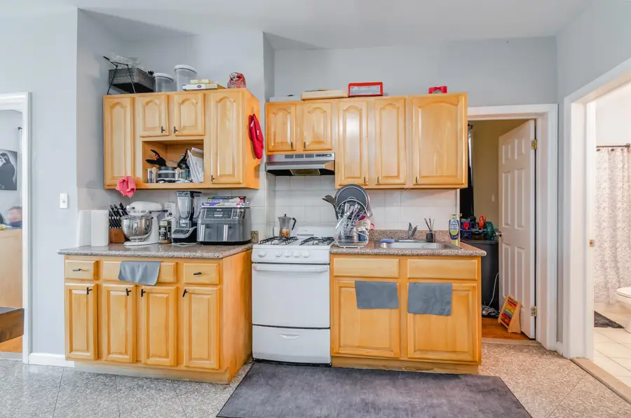 1053 AVENUE C, Bayonne, NJ 07002 - #3