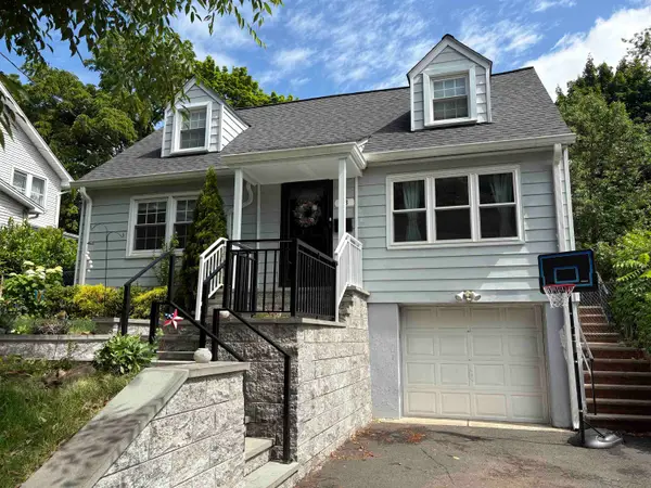 33 YANTECAW AVE, Bloomfield, NJ 07003-2834