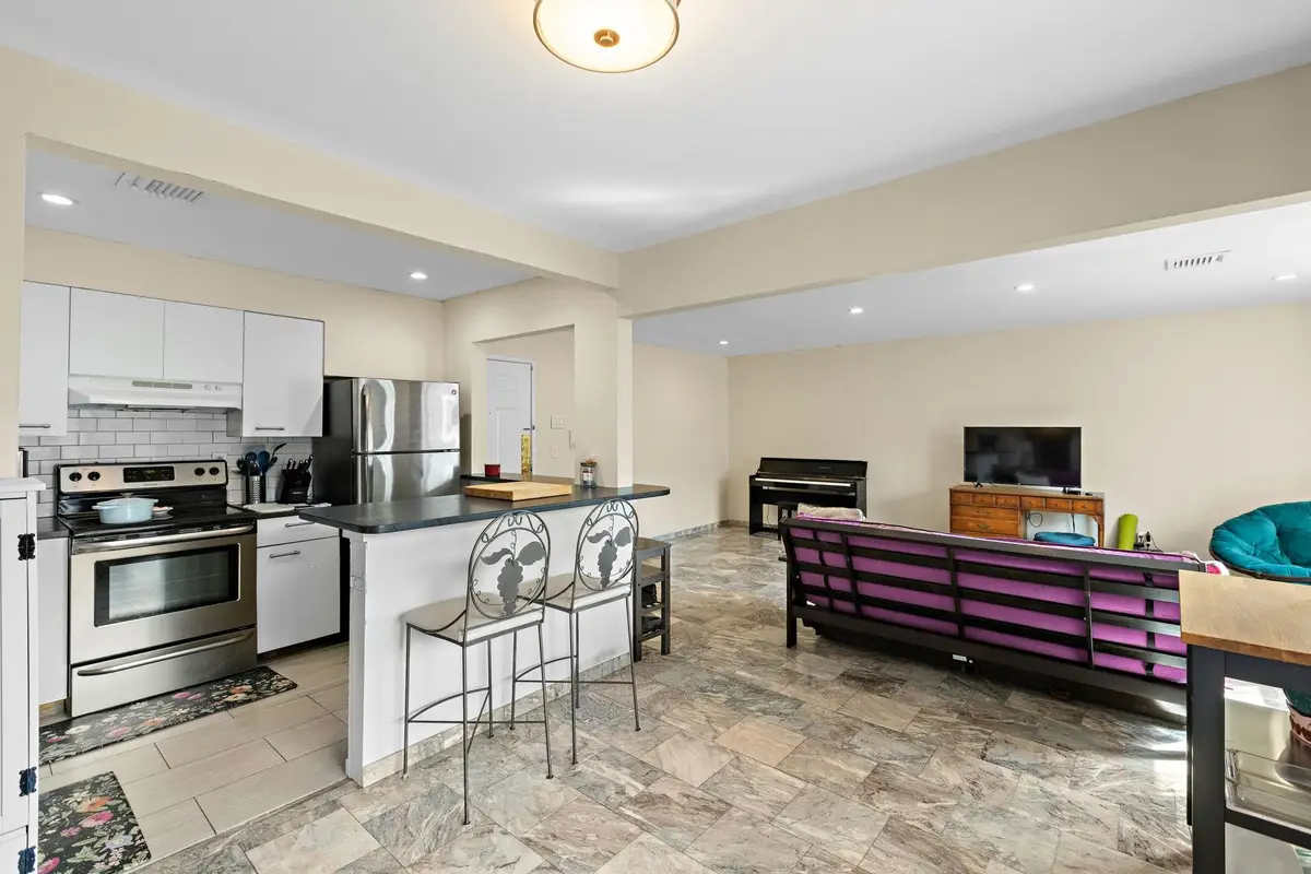 6409 GRANTON AVE #1B, North Bergen, NJ 07047 - #1