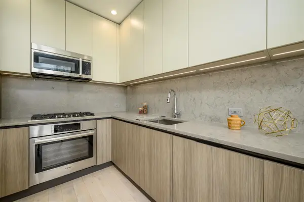 155 BAY ST #3102, JC, Downtown, NJ 07302