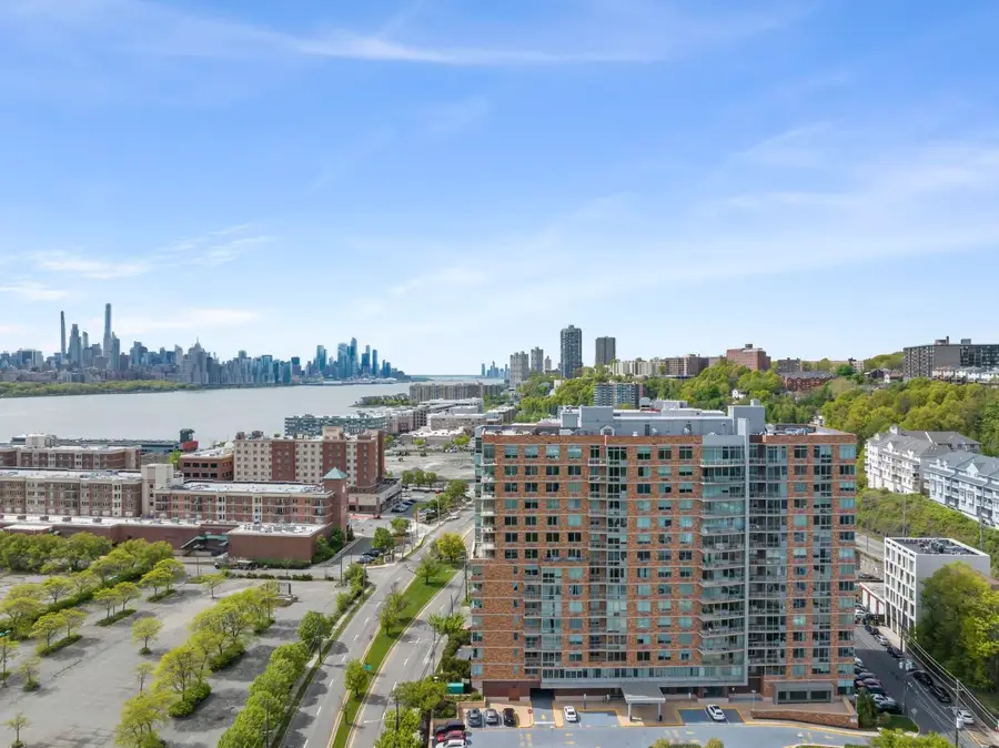 310 HUDSON PARK #310, Edgewater, NJ 07020 - #3