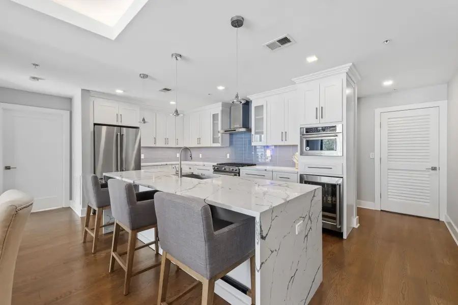 10 PATERSON AVE #2A, Hoboken, NJ 07030 - #3