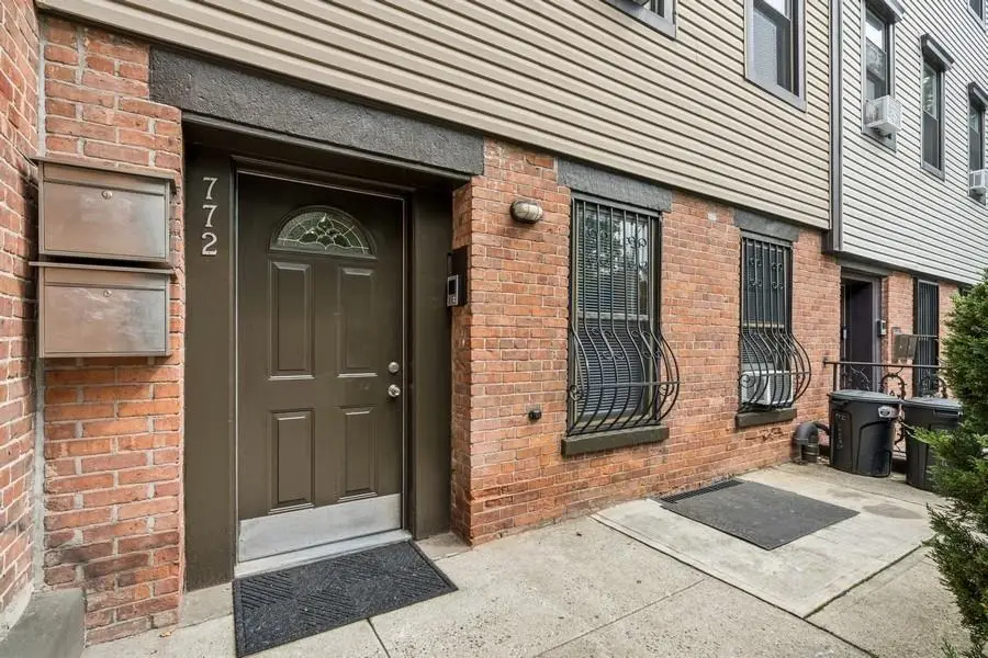 772 GRAND ST, Jersey City, NJ 07304 - #2