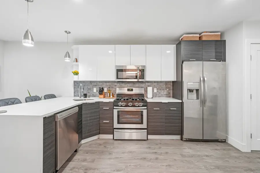 62 69TH ST, Guttenberg, NJ 07093 - #2