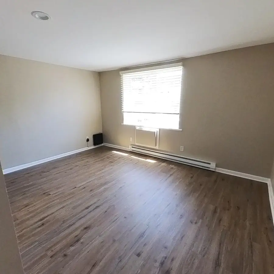 356 PALISADE AVE #2E, Jersey City, NJ 07307 - #3