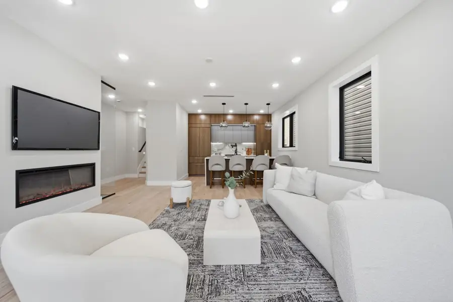 24 LINCOLN ST #2, Jersey City, NJ 07307 - #3