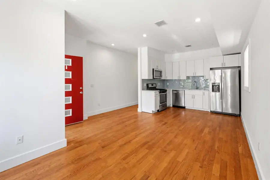 141 BEACH ST, Jersey City, NJ 07307 - #2