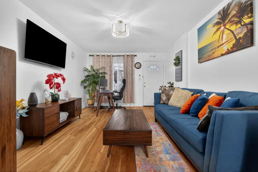 34 LINDEN AVE, Jersey City, NJ 07305 - #3