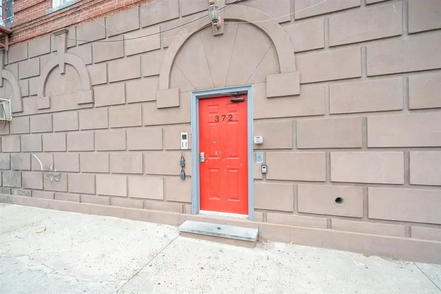 372 COMMUNIPAW AVE #4L, Jersey City, NJ 07304 - #2
