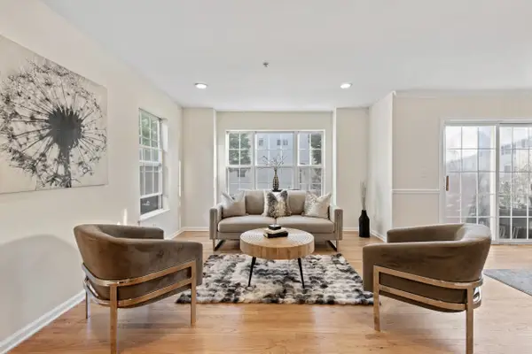 27 BAYSIDE DR, Bayonne, NJ 07002