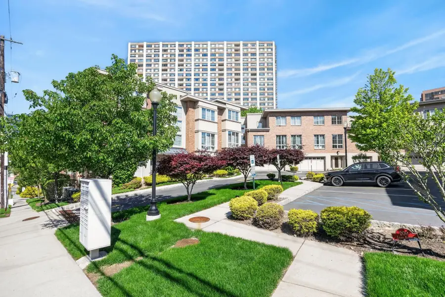 200 LAIRD AVE #204, Cliffside Park, NJ 07010 - #2