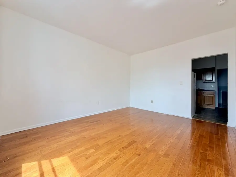 192 CLINTON AVE #3H, Jersey City, NJ 07304 - #2