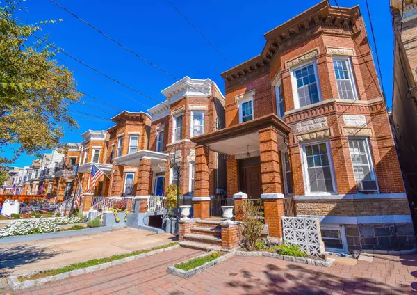 108 HIGHPOINT AVE, Weehawken, NJ 07086