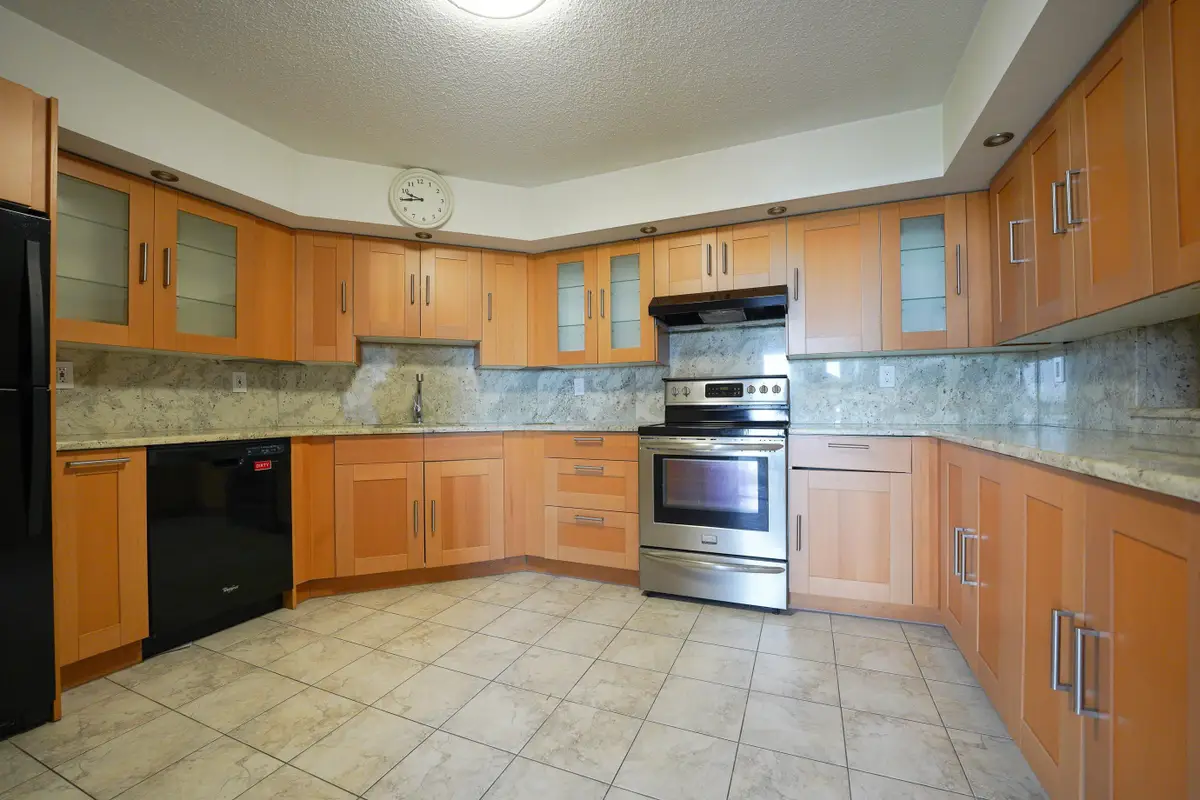 1021 HARMON COVE TOWER #1021, Secaucus, NJ 07094 - #1