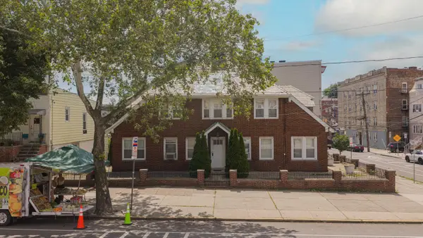 3644 KENNEDY BLVD, JC, Heights, NJ 07307