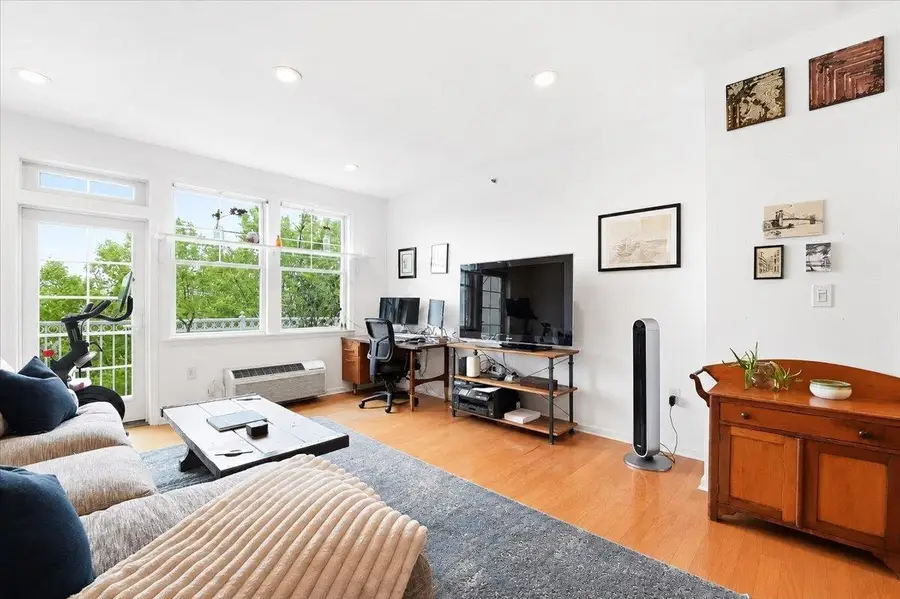 15 FREEDOM WAY #406, Jersey City, NJ 07305 - #3