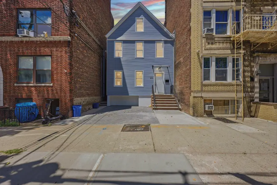 429 KENNEDY BLVD, Bayonne, NJ 07002 - #2