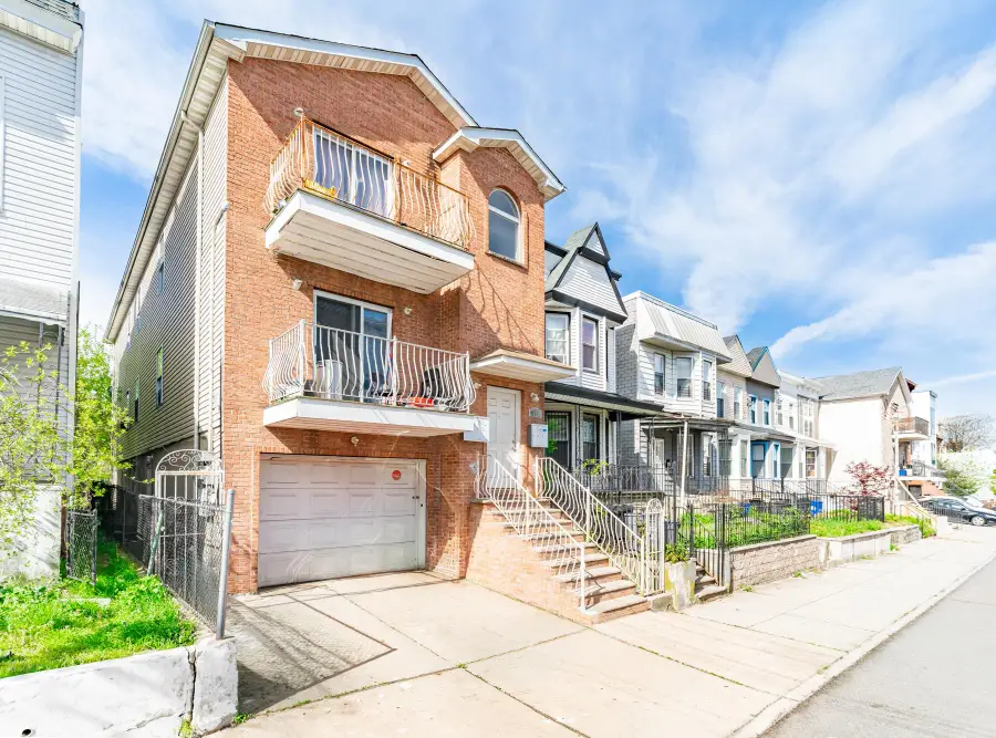 263 FORREST ST, Jersey City, NJ 07304-2279 - #2