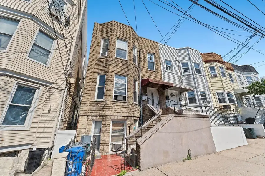 6113 WASHINGTON ST, West New York, NJ 07093 - #2