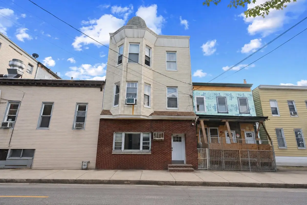 609 38TH ST, Union City, NJ 07087 - #1