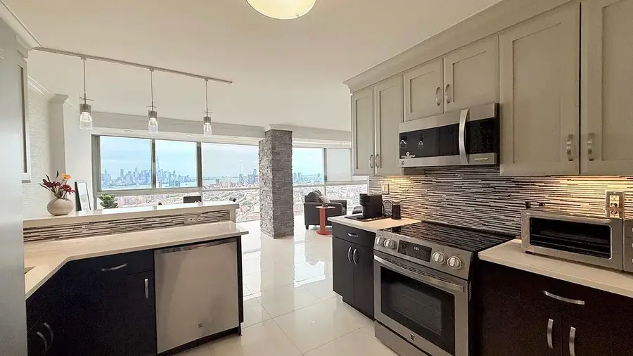 380 MOUNTAIN RD #2113, Union City, NJ 07087 - #3