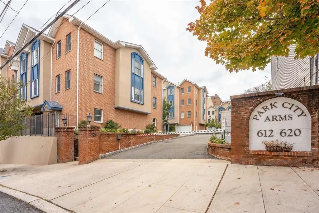 620 38TH ST #701, Union City, NJ 07087 - #1