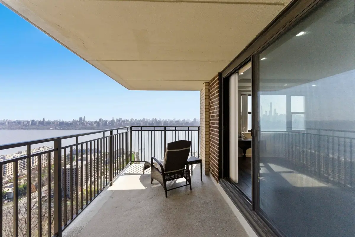 7855 BOULEVARD #17i, North Bergen, NJ 07047 - #1