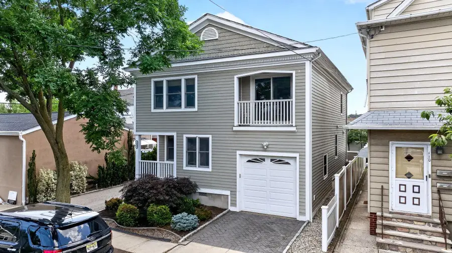 112 HATHAWAY ST, Wallington, NJ 07057 - #3