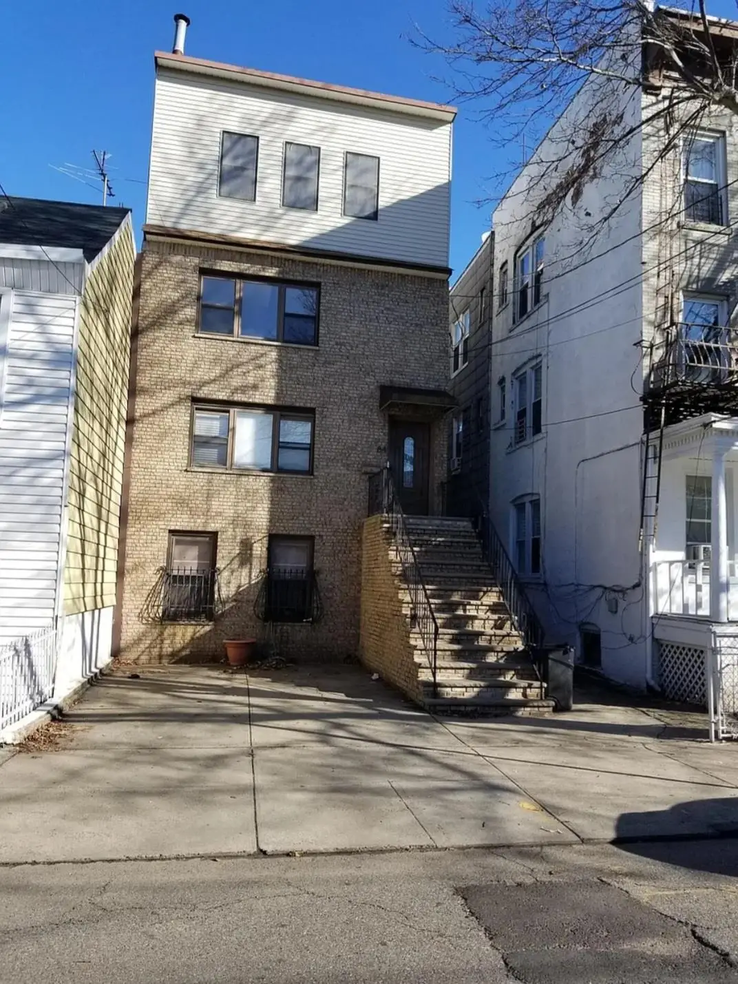 84 LAIDLAW AVE, Jersey City, NJ 07306 - #1