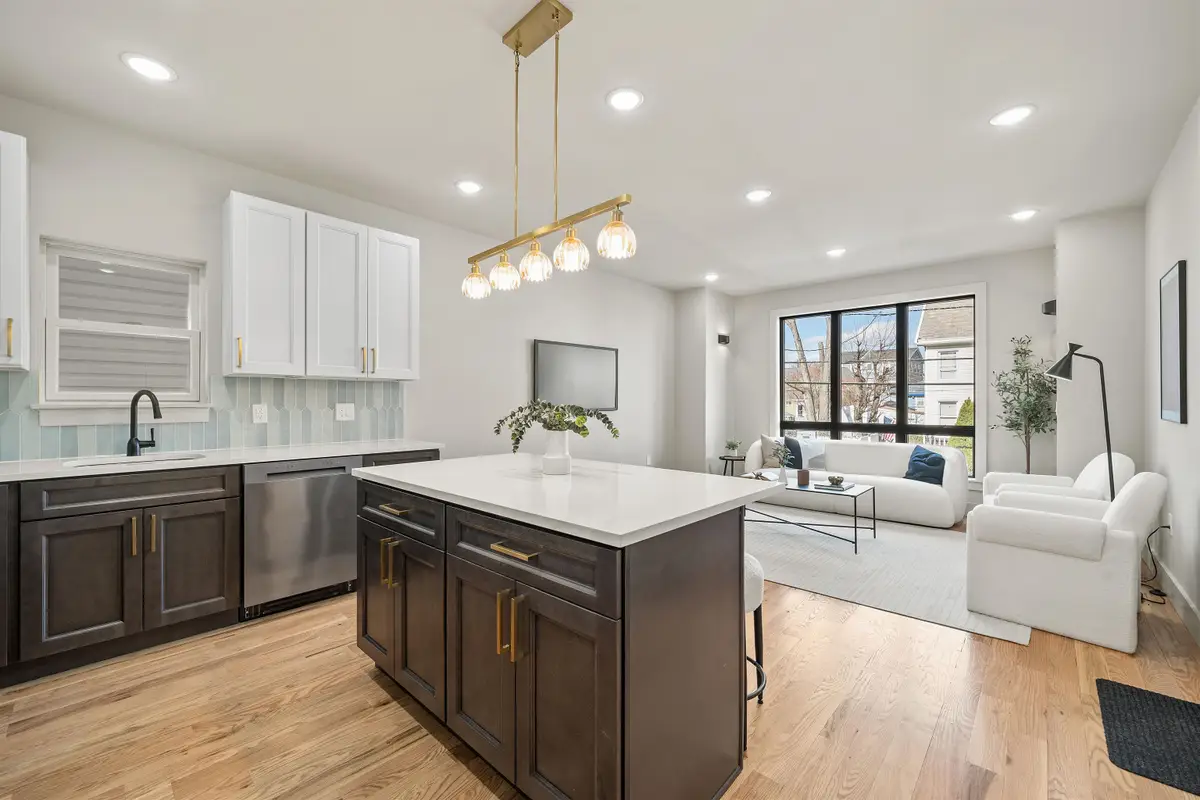 279 PEARSALL AVE #1, Jersey City, NJ 07305 - #1