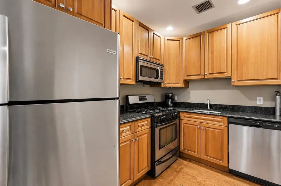 180 EDGEWATER RD #1B, Cliffside Park, NJ 07010 - #2
