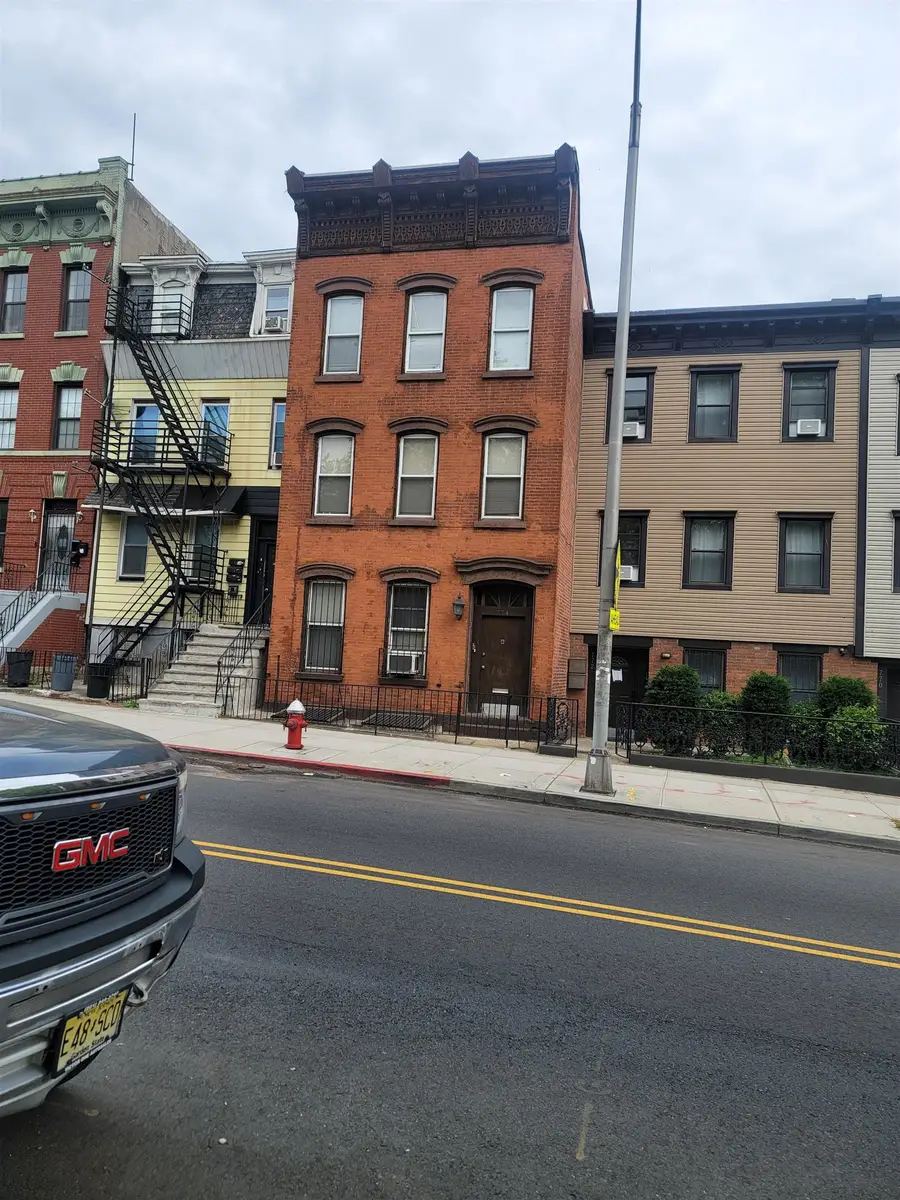 774 GRAND ST, Jersey City, NJ 07304 - #2