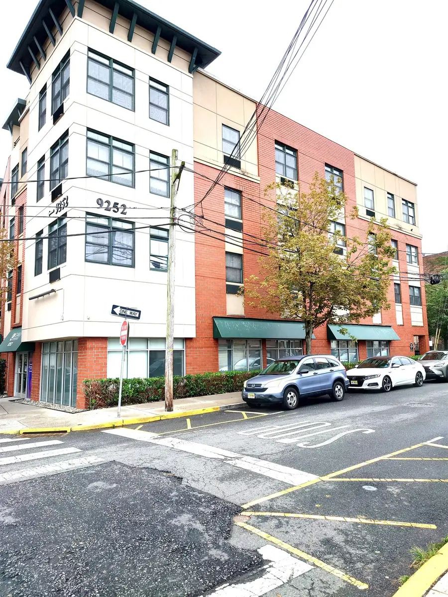 9252 KENNEDY BLVD #405, North Bergen, NJ 07047 - #3
