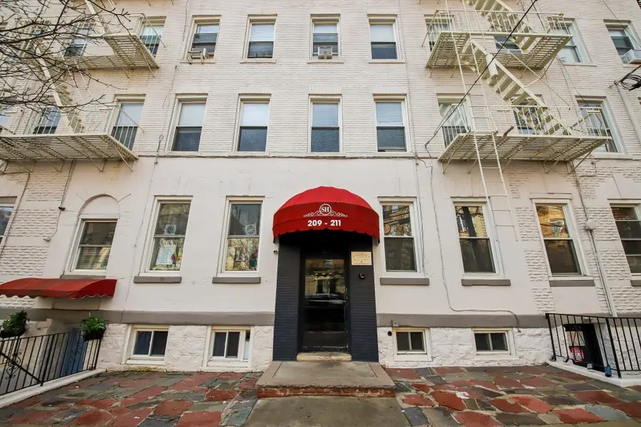 209-211 48TH ST #D3/403, Union City, NJ 07087 - #2