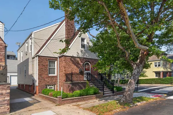 111 WEST 57TH ST, Bayonne, NJ 07002