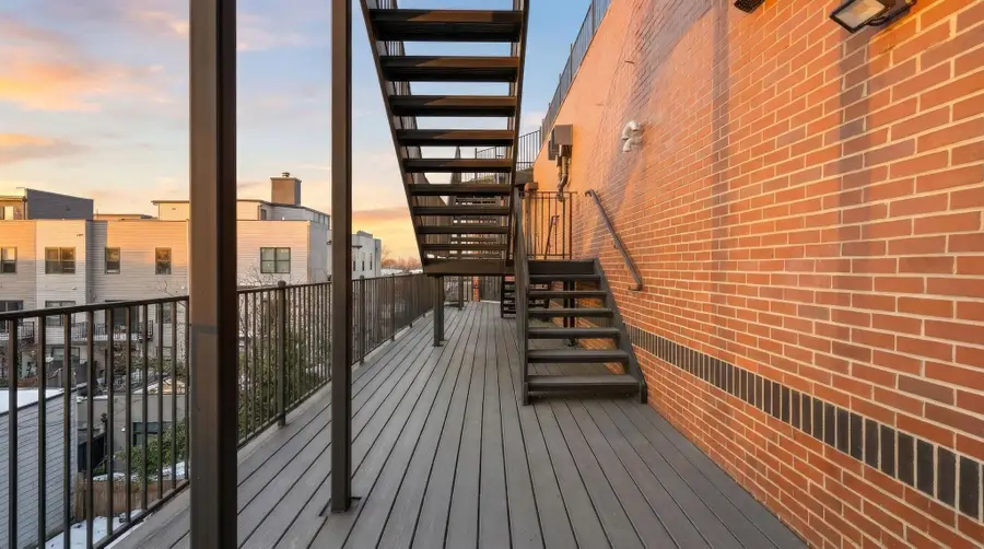 122 NEW YORK AVE #501, Jersey City, NJ 07307 - #2