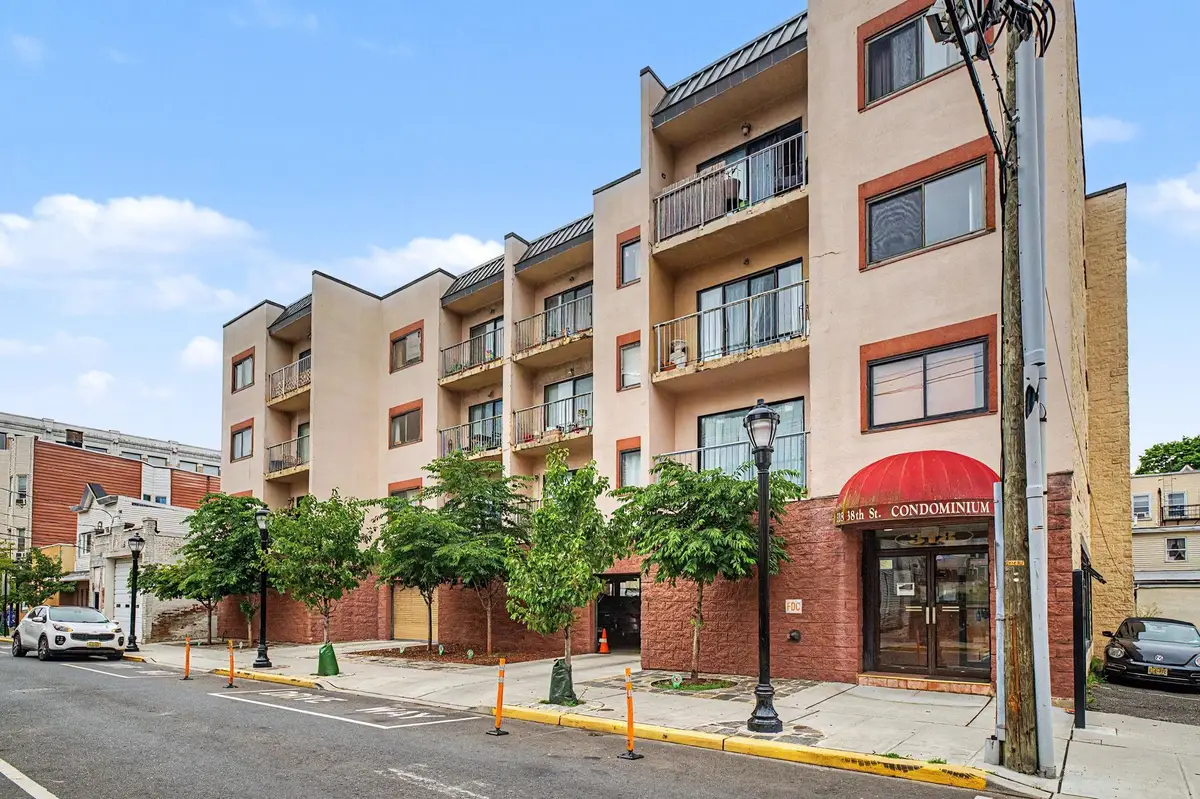 318 38TH ST #307, Union City, NJ 07087 - #1