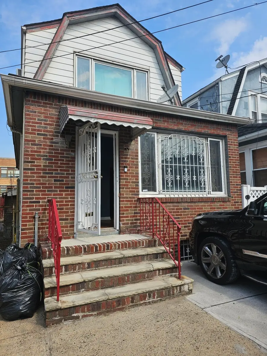 7 CASPER CT, Jersey City, NJ 07305-1418 - #2