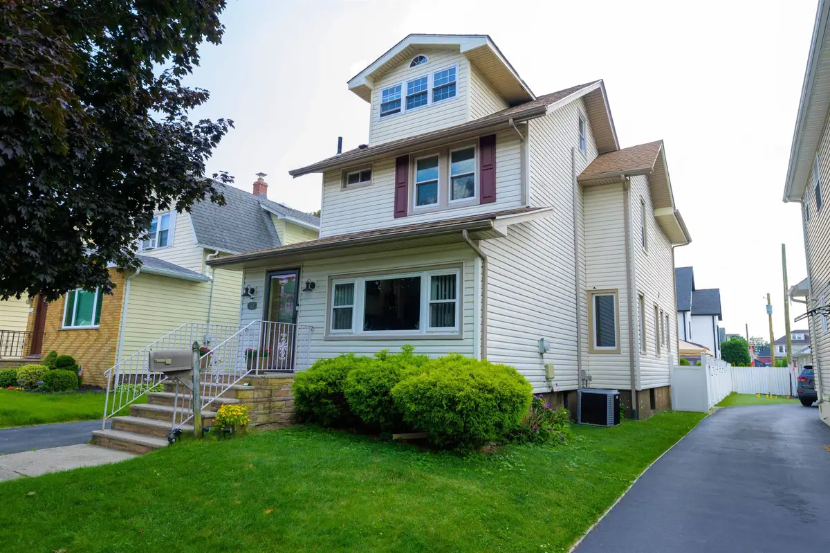 126 POST AVE, Lyndhurst, NJ 07071 - #1