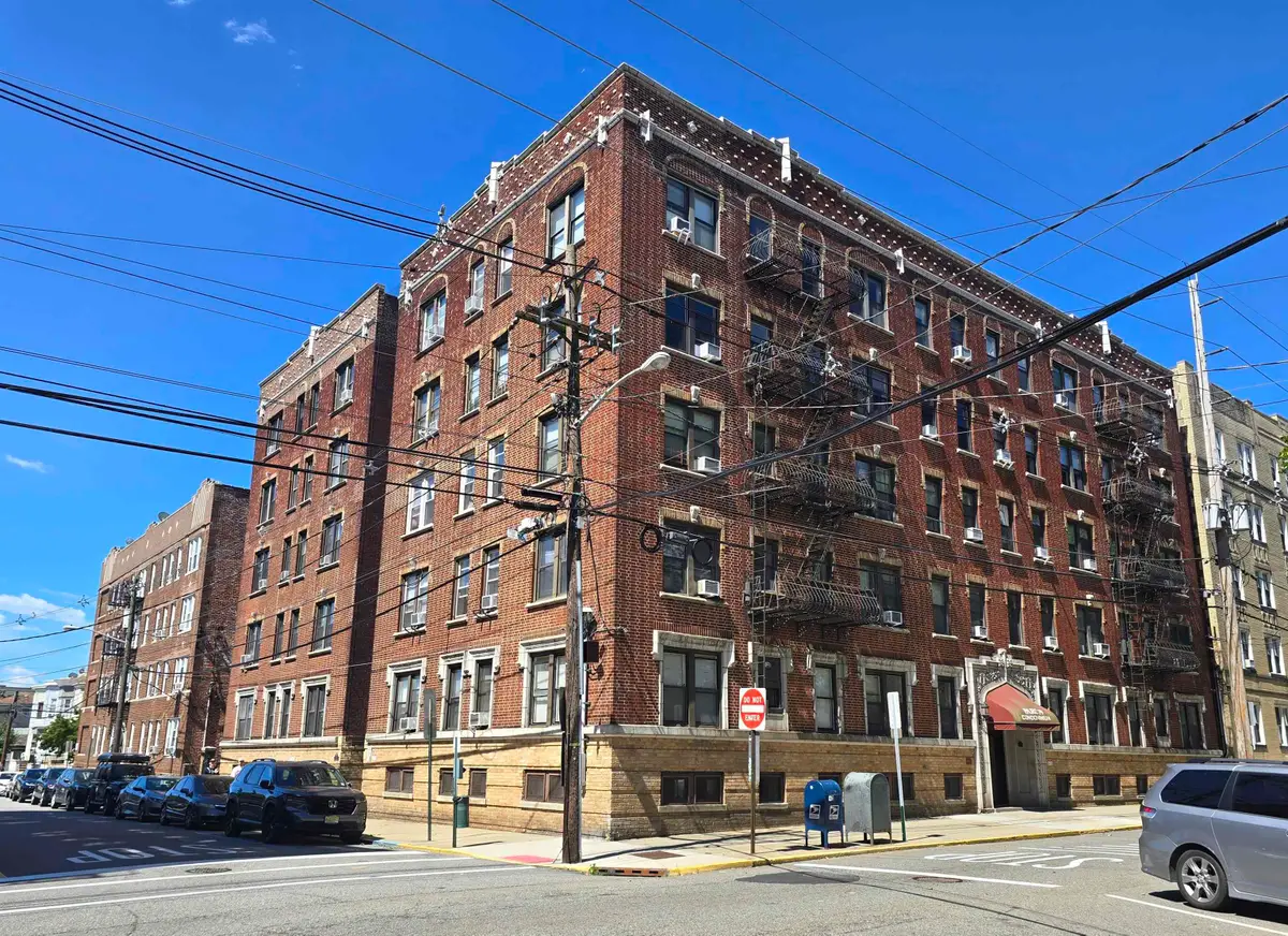 301 79TH ST #D4, North Bergen, NJ 07047 - #1