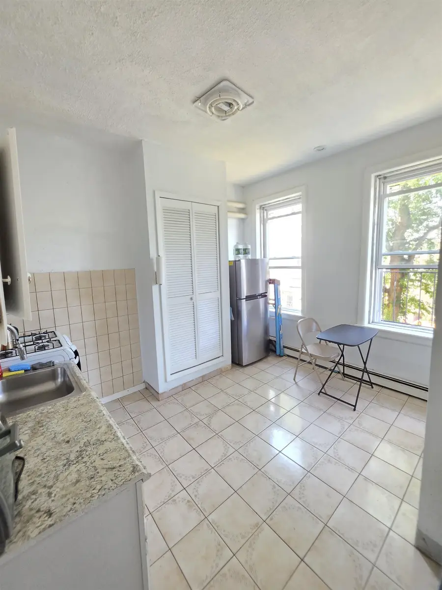 213 48TH ST #2B, Union City, NJ 07087 - #3
