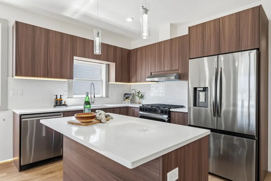 161 WOODLAWN AVE #1, Jersey City, NJ 07305 - #3