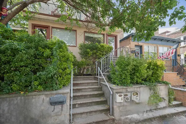 6 CARROLL PL, Weehawken, NJ 07085