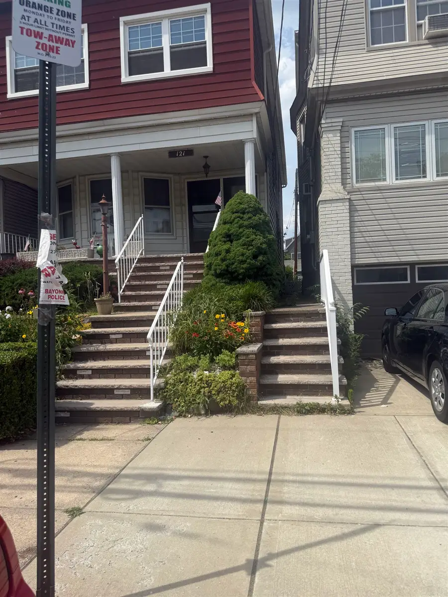 121 WEST 6TH ST, Bayonne, NJ 07002 - #2