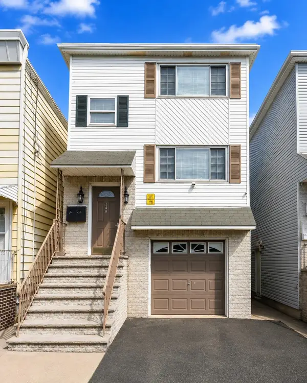149 HOBART AVE, Bayonne, NJ 07002