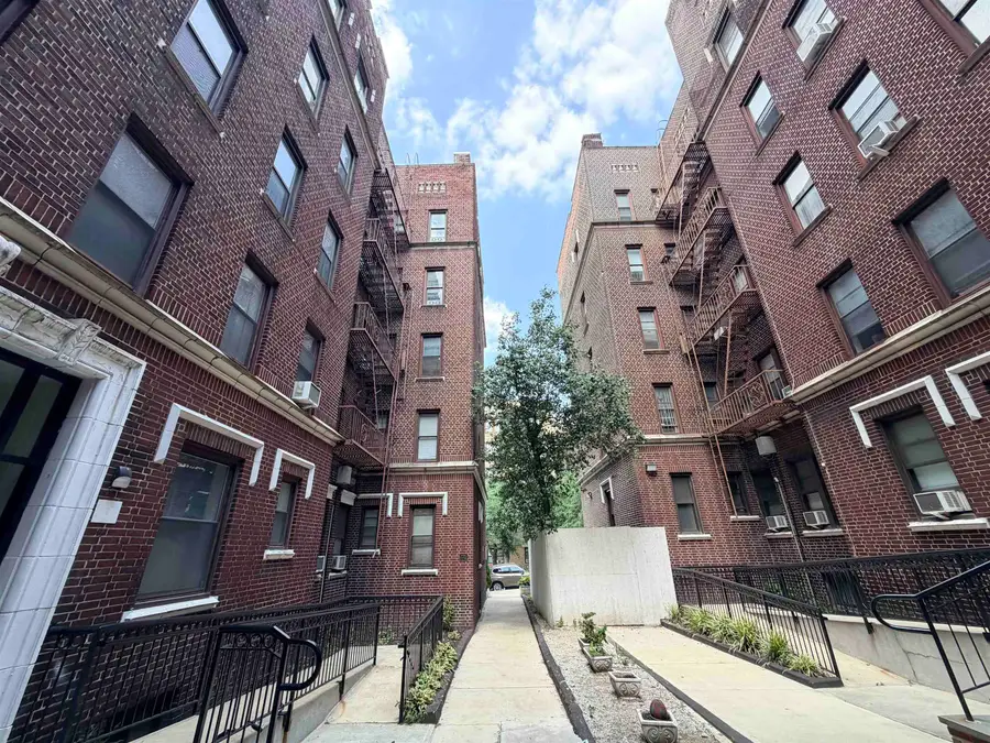 277 HARRISON AVE #C6, Jersey City, NJ 07304 - #2